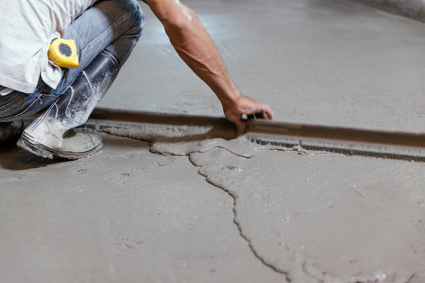 Best Affordable Concrete Contractor  in Higginsville, MO
